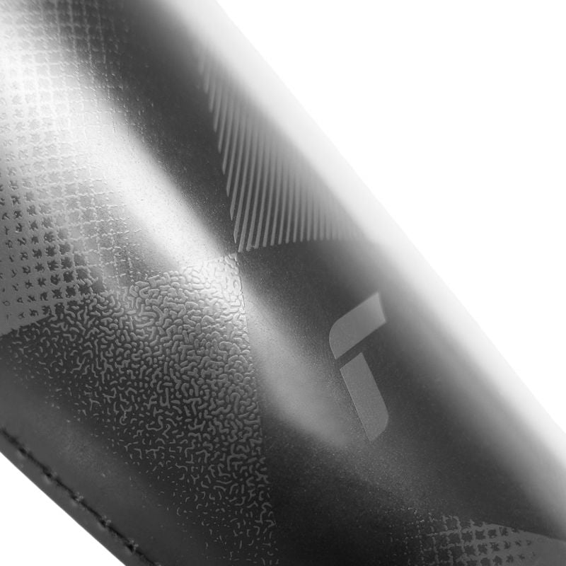 Reusch Shin Guard Compact Lite 5577047 7060 Football Shin Guards Accessories/Protectors and knee pads Your Sports Performance