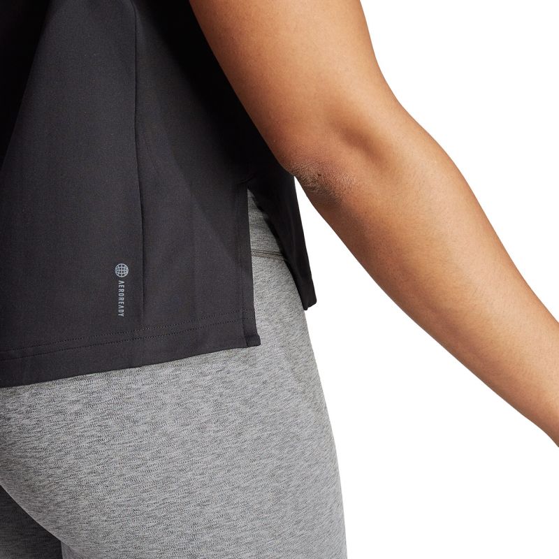 Adidas Versatile Tee W IA7748 Clothing/Training Adidas