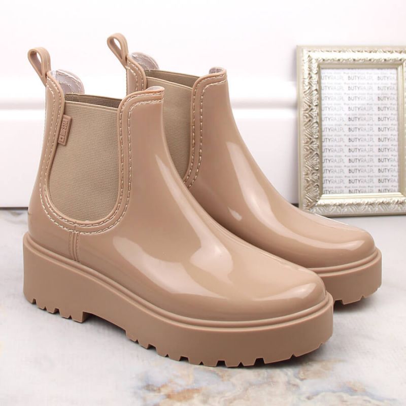 Big Star W INT1918B beige patent leather platform boots Footwear/Outdoor/Big Star Your Sports Performance