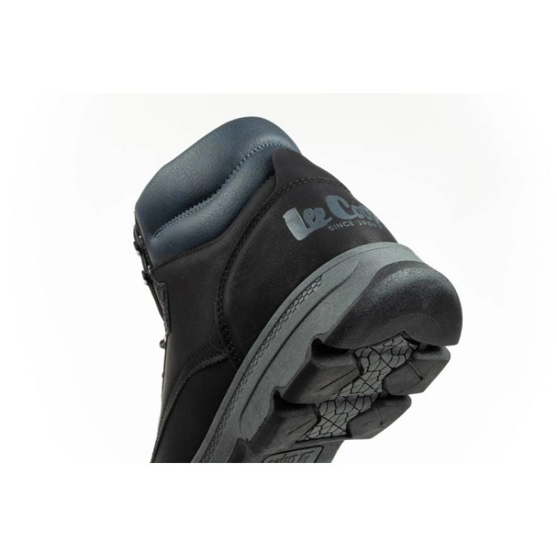 Lee Cooper M LCJ-24-01-2948M shoes Footwear/Outdoor/Lee Cooper Your Sports Performance