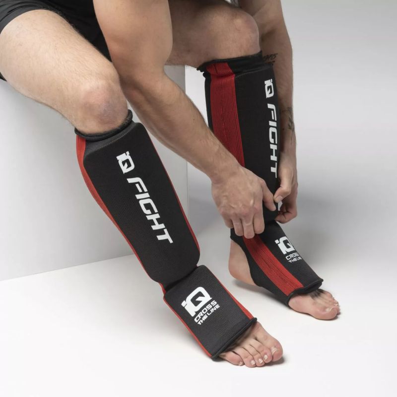 Iq Amparo M shin guards 92800350292 Accessories/Protectors and knee pads/Bauer Your Sports Performance