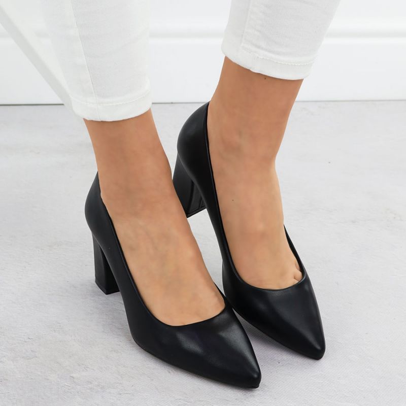 Sergio Leone PB414 women's black pumps with a block heel Footwear Your Sports Performance