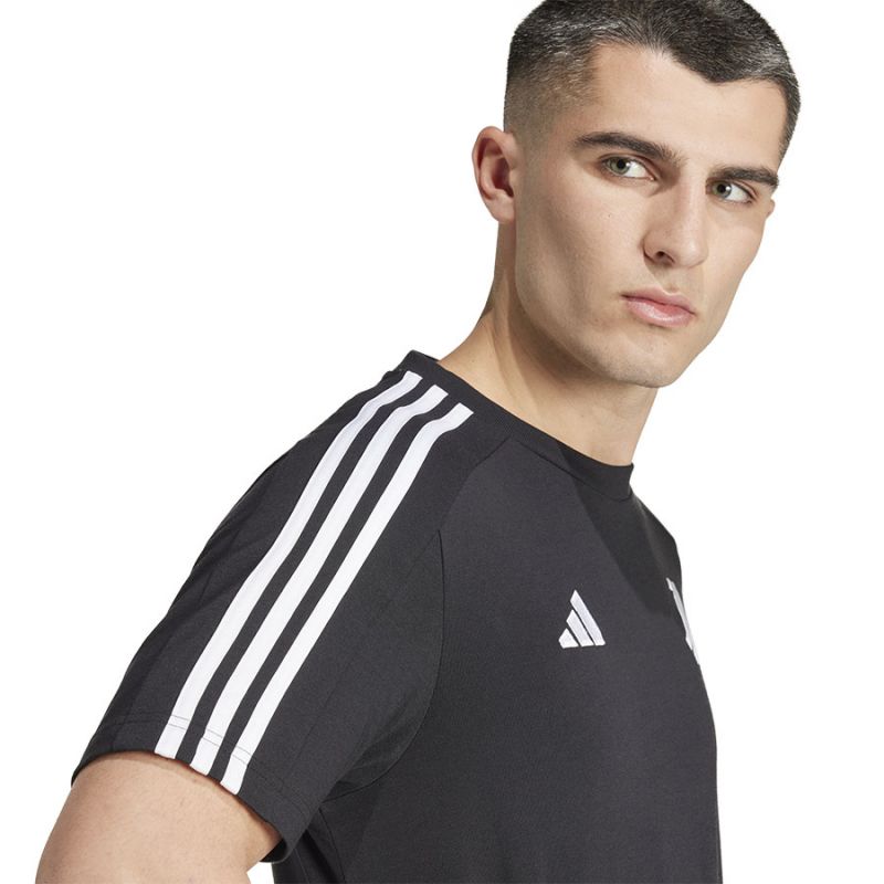 Adidas Juventus DNA Tee M IY4120 Clothing/Football Adidas