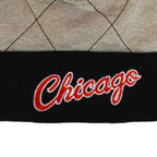 Mitchell & Ness NBA Quilted Pom Beanie HWC Chicago Bulls Odzież/Czapki/Czapki z daszkiem Your Sports Performance