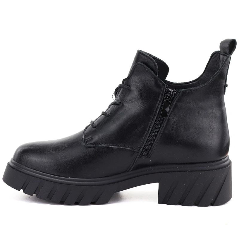 Women's leather ankle boots on a black platform M.Daszyński SFY2502-11ac