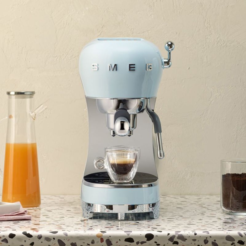 Smeg ECF02PBEU Pastel Blue Coffee Machine AGD - Produkty/Ekspresy do kawy Your Sports Performance
