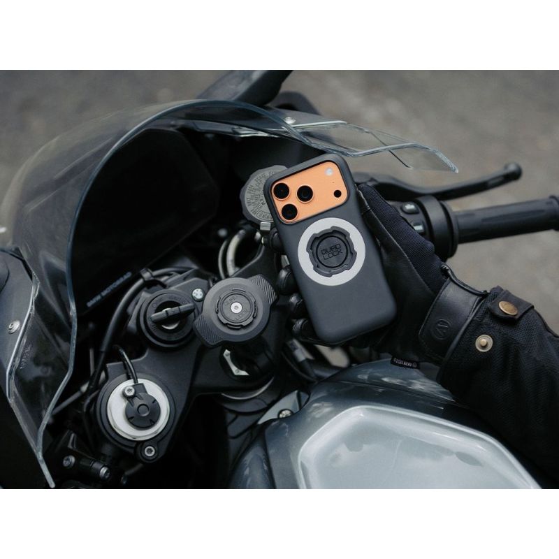 Quad Lock MAG iPhone 17 Air Case In preparation Your Sports Performance