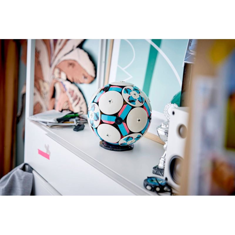 LEGO Editions 43019 - Soccer Ball Kid/Toys Your Sports Performance