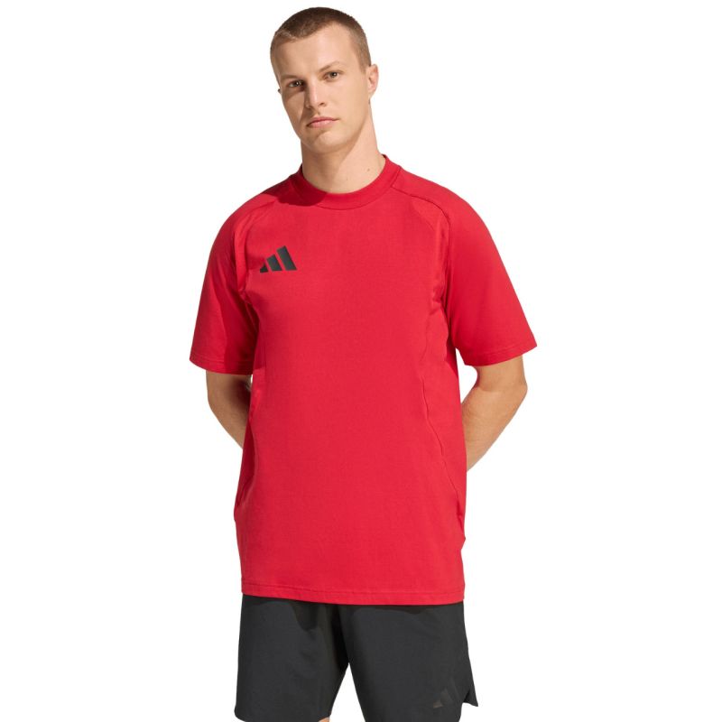Men's adidas Tiro 26 Travel Tee red KD1121