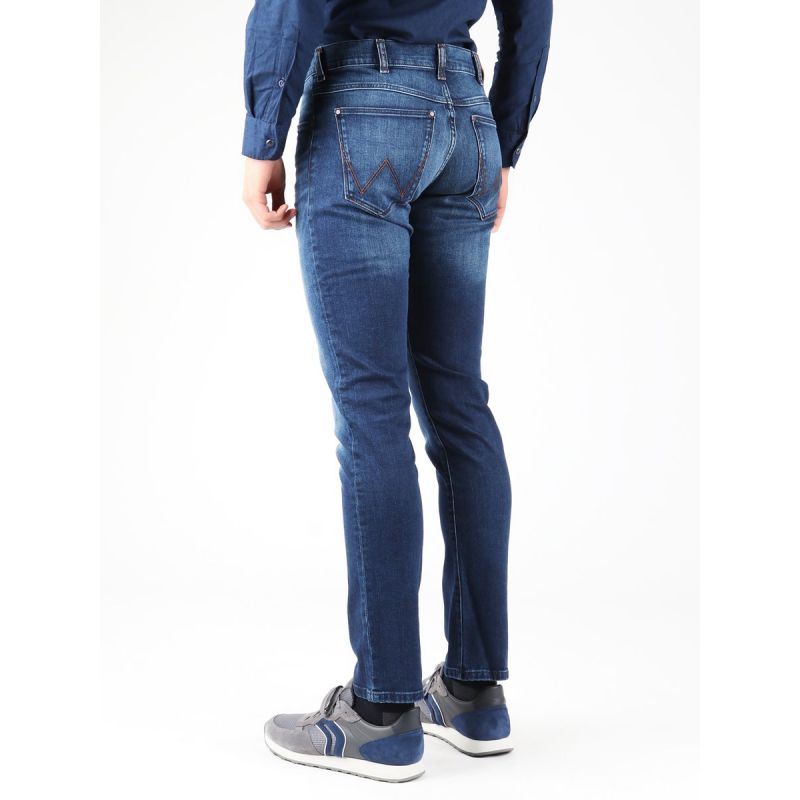 Wrangler Larston Blaze Jeans W18S8282T Clothing/Lifestyle/Trousers, shorts/Wrangler Your Sports Performance