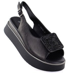 Women's sandals on a thick platform, black Potocki SZ12590 To be categorized Your Sports Performance