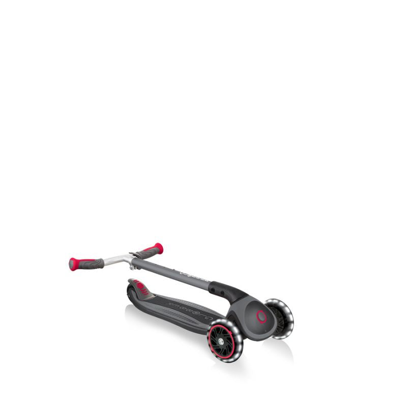 Scooter 3 wheels Globber Master Lights 662-120-2 HS-TNK-000015844 Accessories/Skating/Hulajnogi Your Sports Performance
