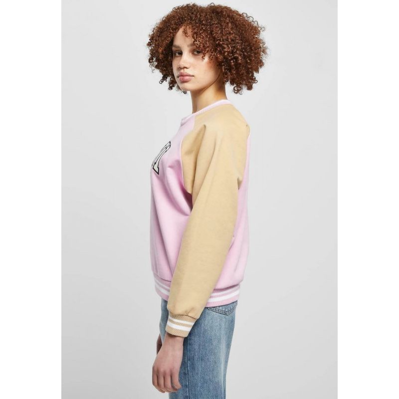Karl Kani Serif Block College Crew Neck W 6120154 Clothing/Lifestyle/T-shirts/Karl Kani Your Sports Performance