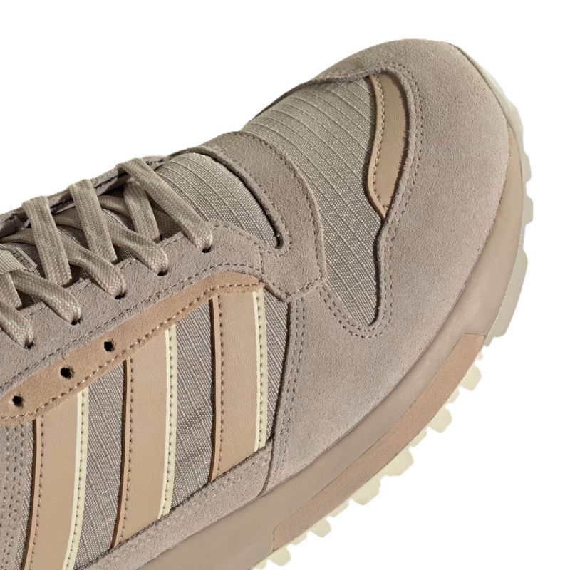 Adidas ZX 600 JR8739 shoes To be categorized Your Sports Performance