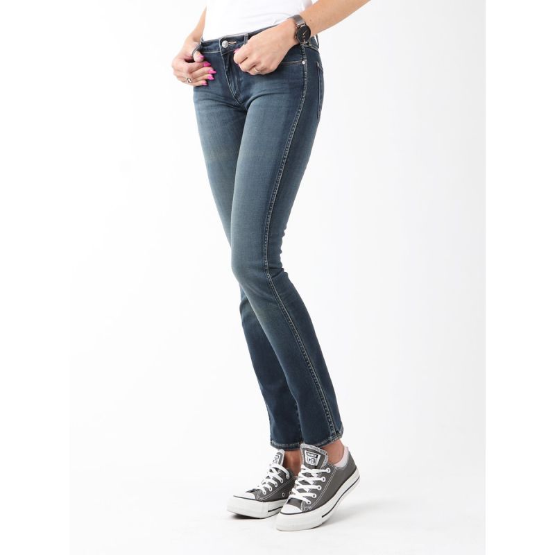 Wrangler Courtney Storm Break Jeans W W23SP536V Clothing/Lifestyle/Trousers, shorts/Wrangler Your Sports Performance