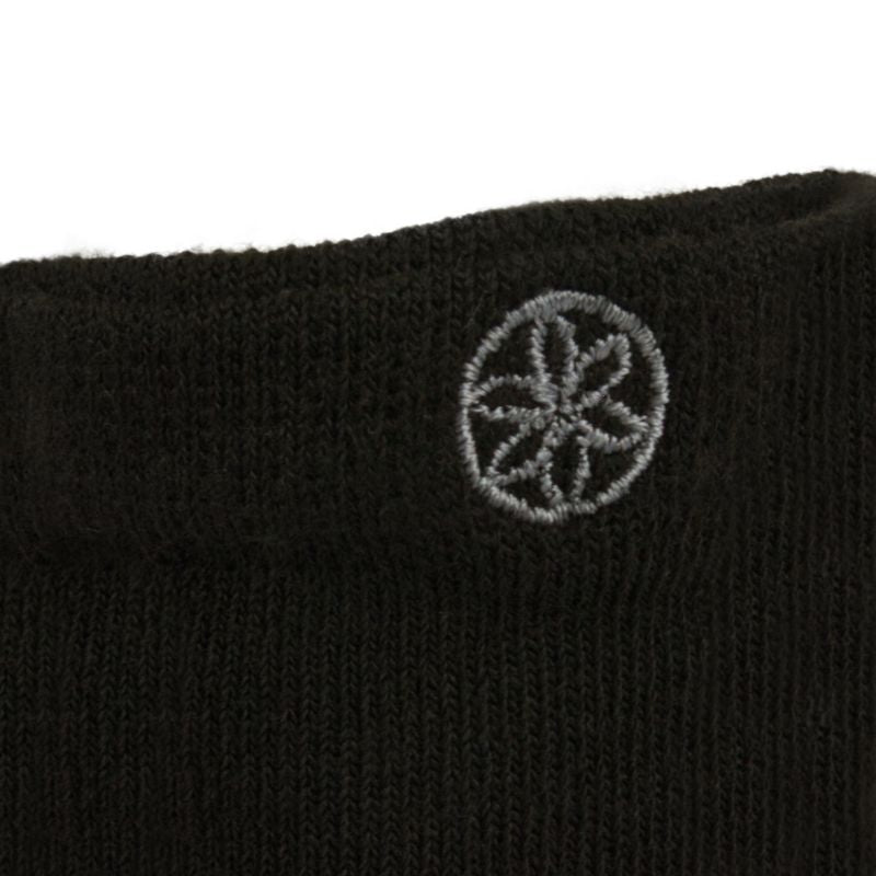 Gaiam black anti-slip socks S / M 52223 Clothing/Training/Socks Your Sports Performance