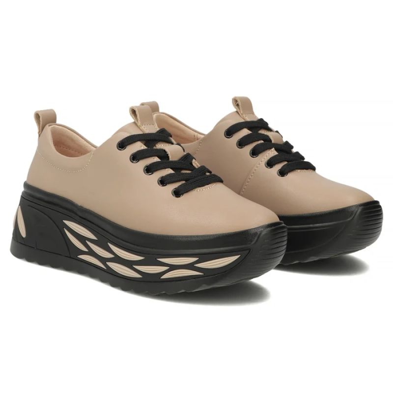 Women's leather sneakers on a taupe platform Filippo DP8006