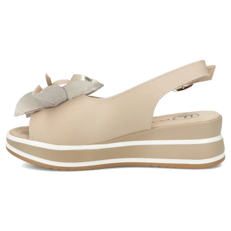 Women's leather wedge sandals beige Filippo DS7045/26