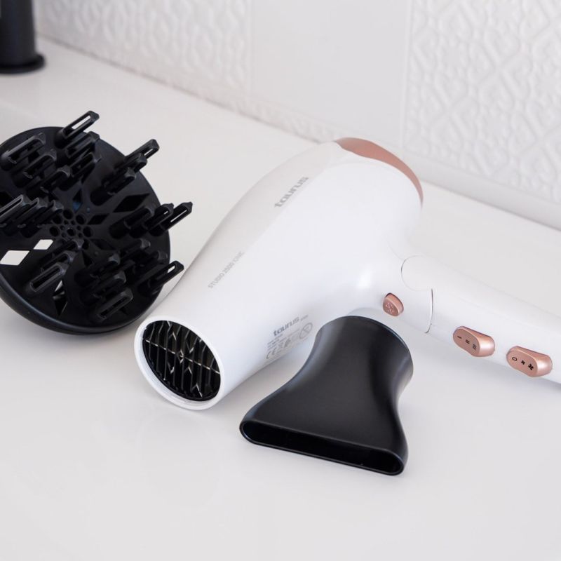 Taurus Studio 2500 Ionic 2400W Hair Dryer AGD - Produkty/Suszarki do włosów Your Sports Performance