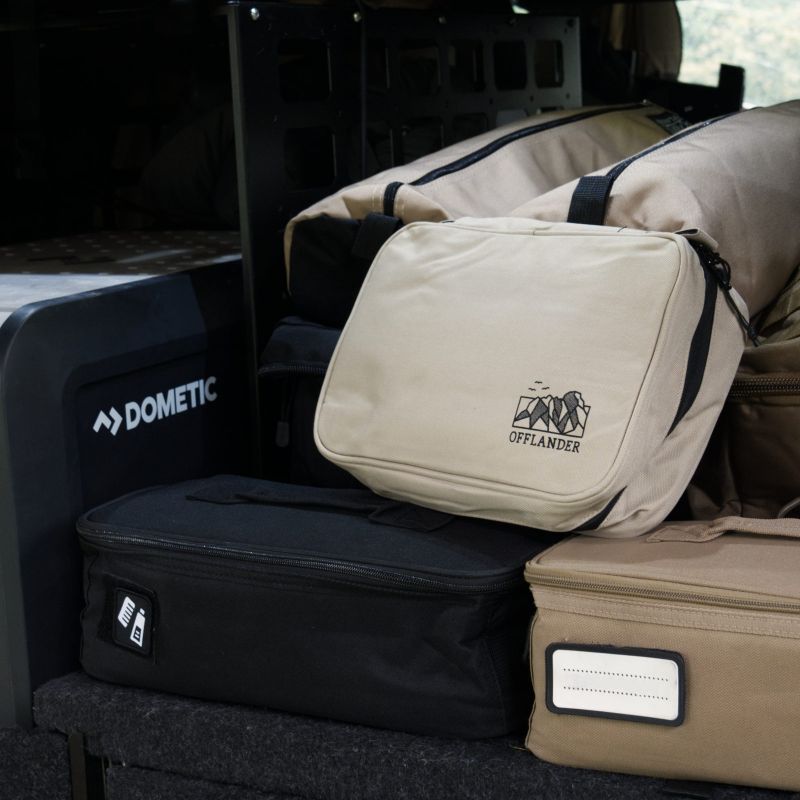 Offlander cosmetic bag, organizer for hanging OFF_CACC_06KH Accessories/pozostałe portfele i kosmetyczki Your Sports Performance