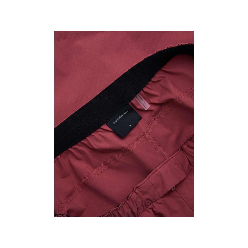 PEAK PERFORMANCE W Outdoor Cargo Shorts, Red