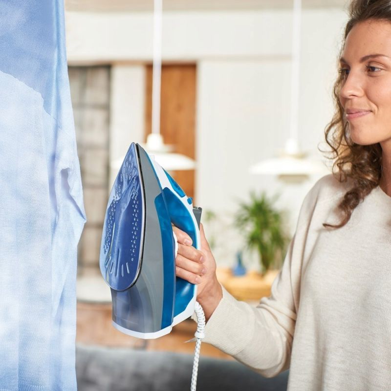 Black+Decker BXIR2200E Steam Iron (2200W; White and Blue) AGD - Produkty/Żelazka i generatory pary Your Sports Performance