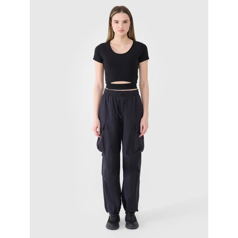 Women's crop top plain T-shirt 4F 4FRSS25TTSHF2695-20S *Kategoria tymczasowa Your Sports Performance