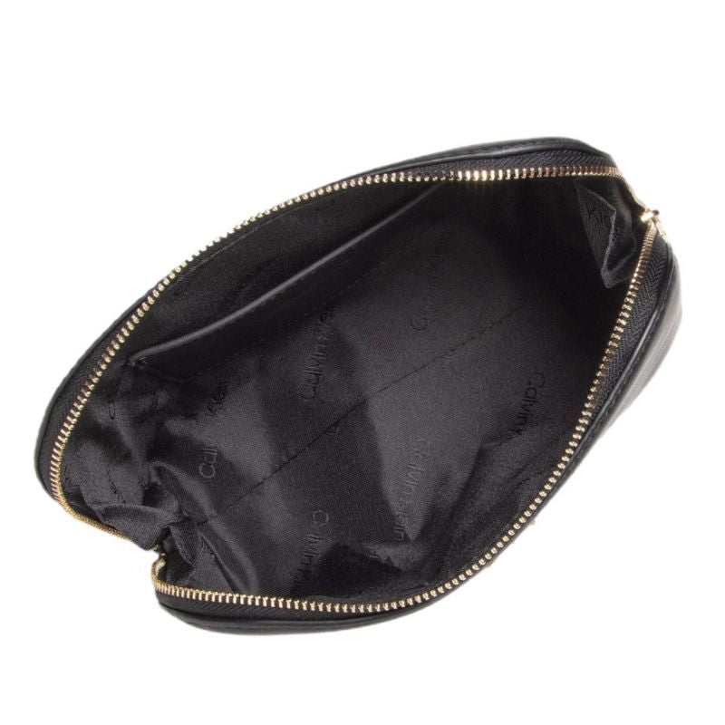 Cosmetic Calvin Klein Re-Lock Washbag K60K610005 Accessories/pozostałe portfele i kosmetyczki Your Sports Performance