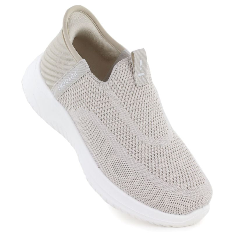 Women's slip-on beige sports shoes Potocki BK01312 To be categorized Your Sports Performance