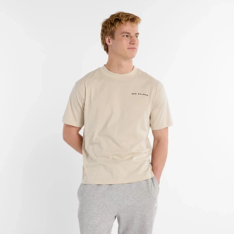 New Balance Reimagined Graphic M T-shirt MT51507TWF Clothing/Lifestyle/T-shirts/New Balance New Balance