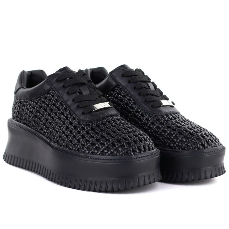 Women's sneakers on the platform, openwork, black Goe TT2N4043 Goe