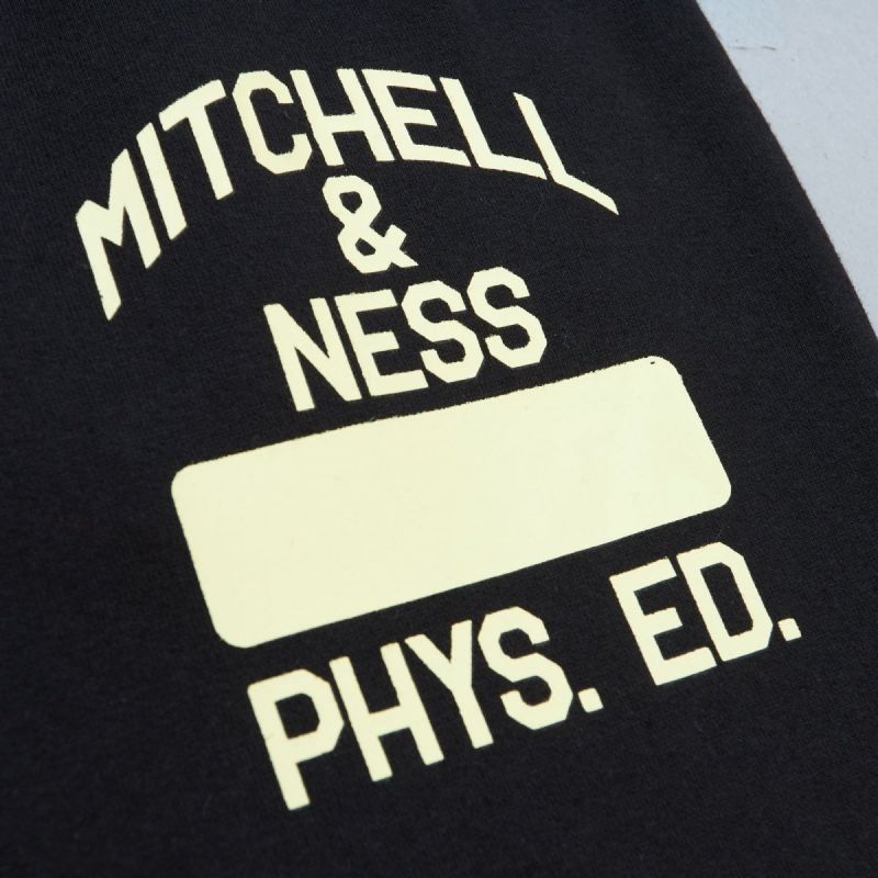 Mitchell &amp; Ness Branded Fashion Graphic Sweatpants M PSWP5533-MNNYYPPPBLCK Clothing/Lifestyle/Trousers, shorts/Mitchell & Ness Your Sports Performance