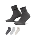 Nike Everyday Lightweight Ankle Socks, 3-Pack SX7677-991