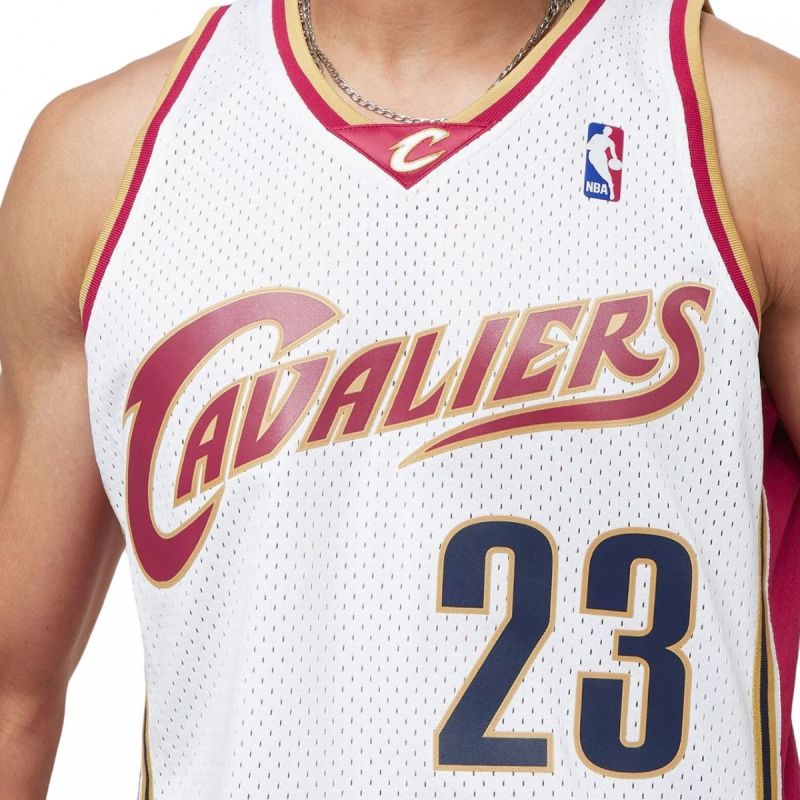 Mitchell &amp; Ness NBA Swingman Jersey Cavaliers 03 Lebron James M SMJYCP19209-CCAWHIT03LJA Clothing/Lifestyle/T-shirts/Mitchell & Ness Your Sports Performance