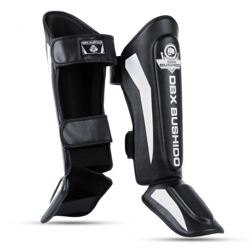 M Shin Guards - Phantom White Ochraniacze piszczeli Your Sports Performance