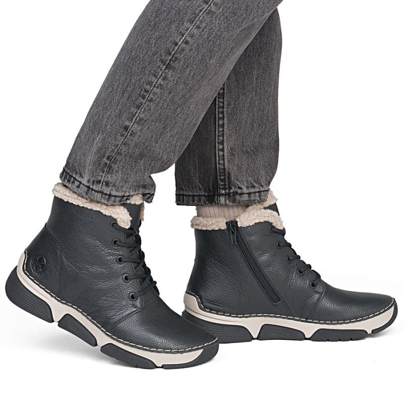 Women's leather ankle boots, insulated, black, Rieker 45946-00