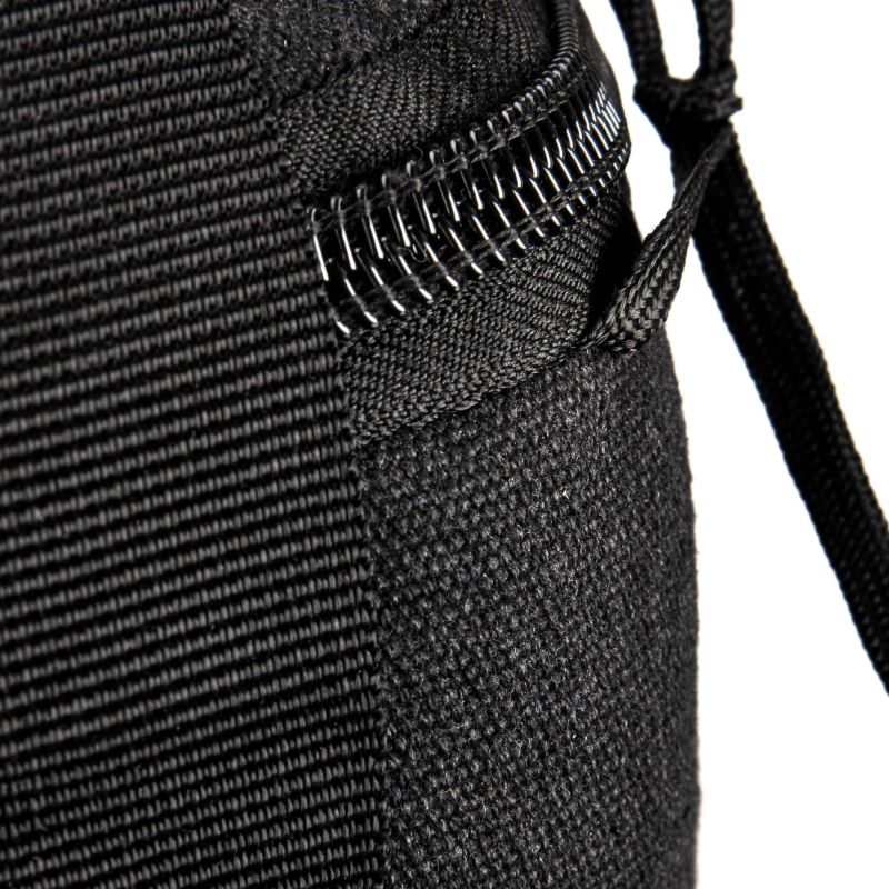 Meteor 6kg Punching Bag and 6oz Boxing Gloves Set In preparation Your Sports Performance