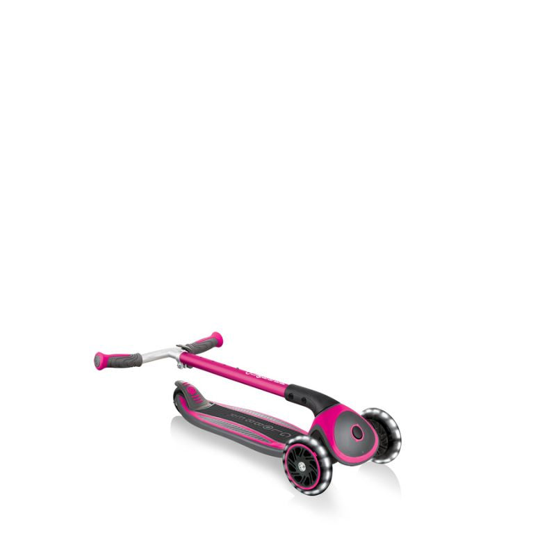 Scooter 3 wheels Globber Master Lights 662-110-2 HS-TNK-000011357 Accessories/Skating/Hulajnogi Your Sports Performance