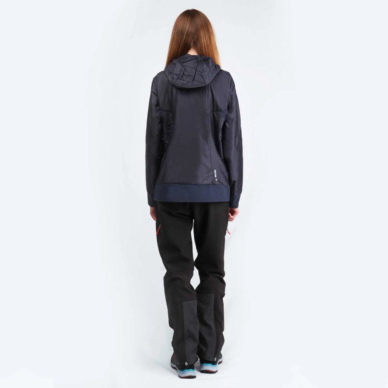 Salewa Pedroc Hyb trekking jacket. Twr W Hood Jkt W 27428-3961 Clothing/Outdoor/Salewa Your Sports Performance