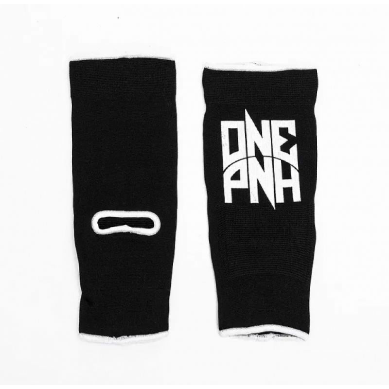 Flexible ankle protector "ONE PUNCH" 08256-01M Accessories/Protectors and knee pads Your Sports Performance
