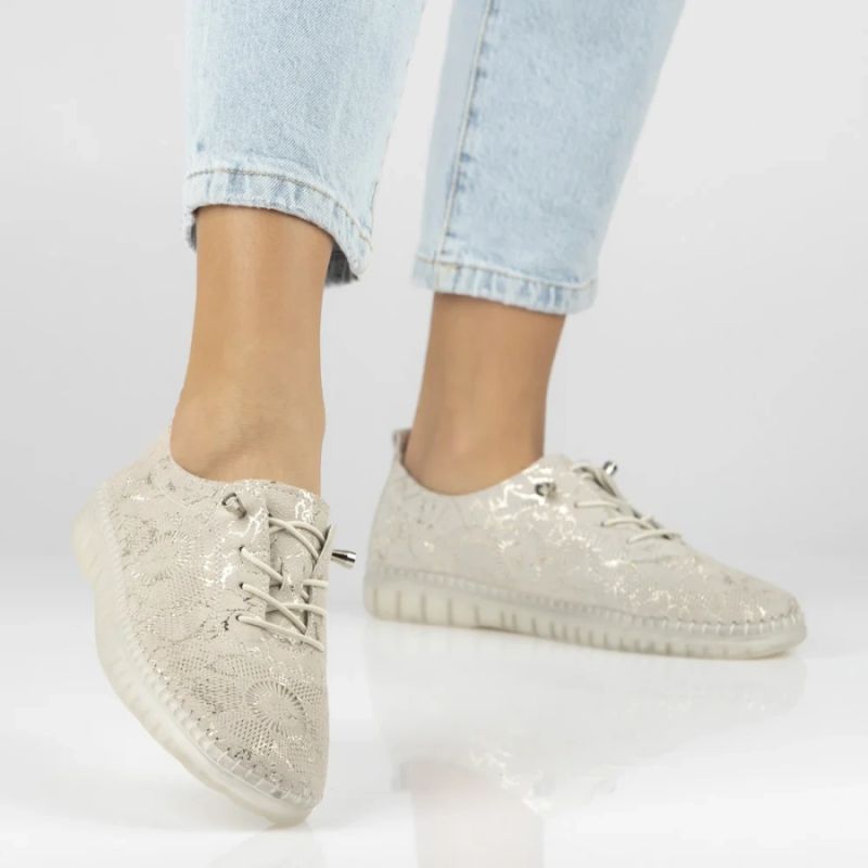 Beige leather shoes with elastic bands Filippo DP7810 Filippo