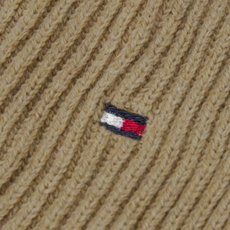 Tommy Hilfiger Essential W Scarf AW0AW13887 Clothing/Multisport/Tommy Hilfiger Tommy Hilfiger