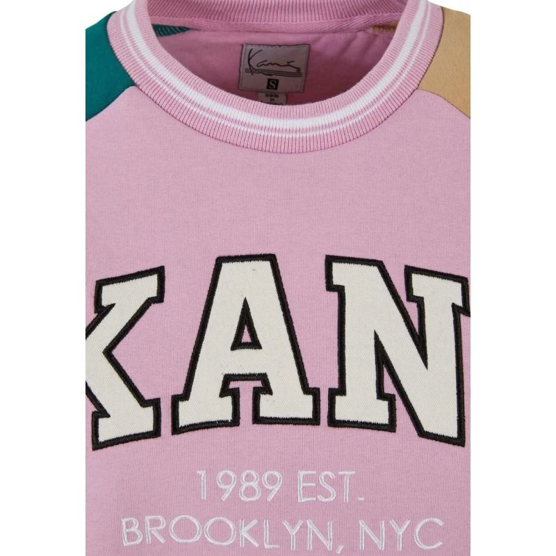 Karl Kani Serif Block College Crew Neck W 6120154 Clothing/Lifestyle/T-shirts/Karl Kani Your Sports Performance