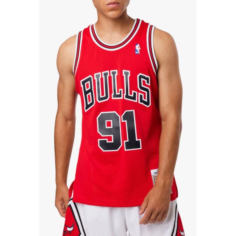 Mitchell &amp; Ness Chicago Bulls NBA Dennis Rodman T-shirt M SMJYGS18154-CBUSCAR97DRD Clothing/Basketball/Jordan Your Sports Performance