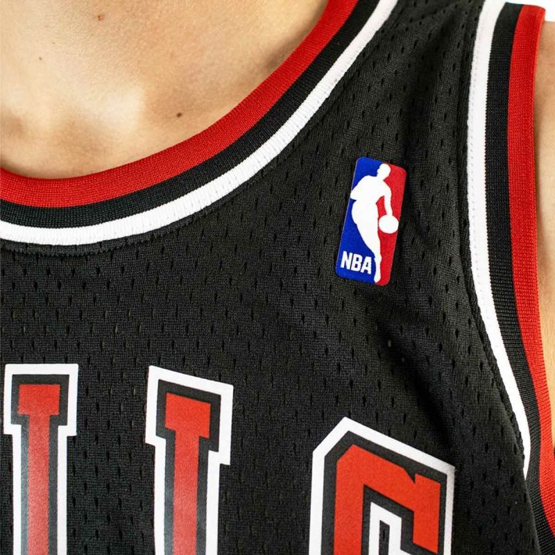 Mitchell & Ness Men's Chicago Bulls NBA Swingman Alternate Jersey Bulls 97 Scottie Pippen SMJYGS18151-CBUBLCK97SPI In preparation Your Sports Performance
