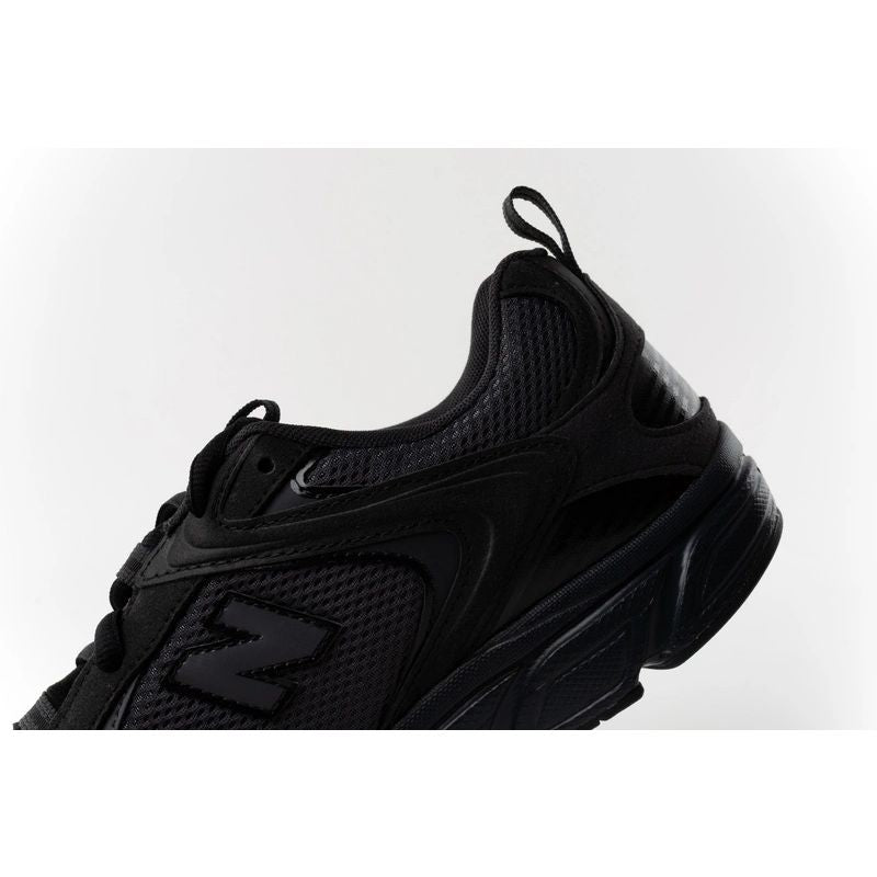 New Balance 408 men’s sports sneakers – stylish and comfortable