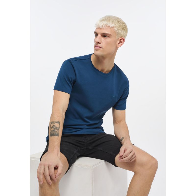 Mustang Aaron C Basic T-shirt M 1013822-5230 Clothing/Lifestyle/T-shirts/Mustang Your Sports Performance
