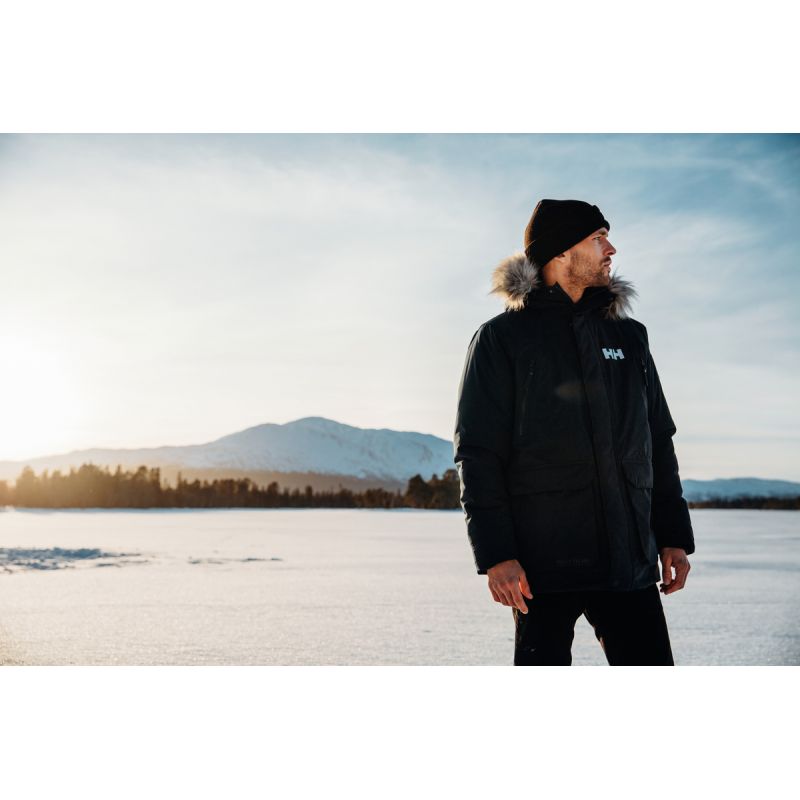Helly Hansen Reine Parka M 53630 597 jacket Clothing/Outdoor/Helly Hansen Your Sports Performance