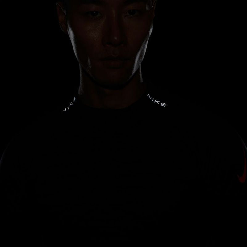 Nike Techfit Strike Drill Top Winter Warrior M DC9156 010 sweatshirt Clothing/Training Nike