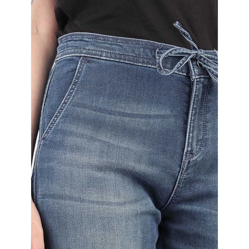 Wrangler Slouchy Ocean Nights W27CAC69Y Clothing/Lifestyle/Trousers, shorts/Wrangler Your Sports Performance